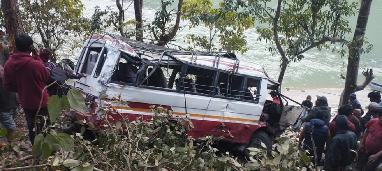 Dailekh accident update: 13 injured