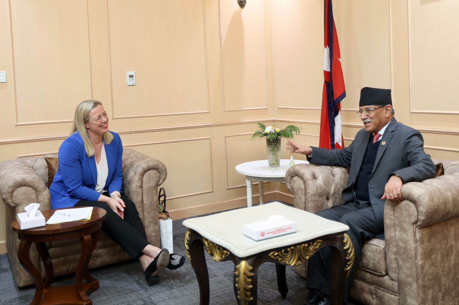 European Union Commissioner meets with PM