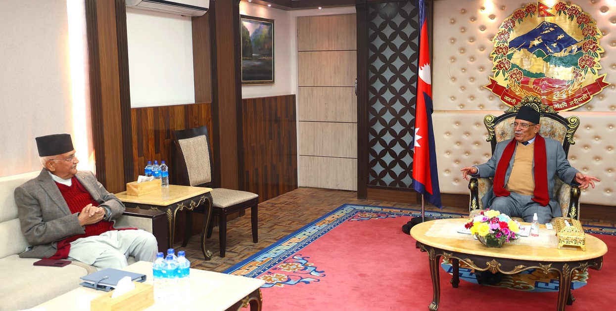 PM Dahal, UML Chair discuss contemporary political affairs