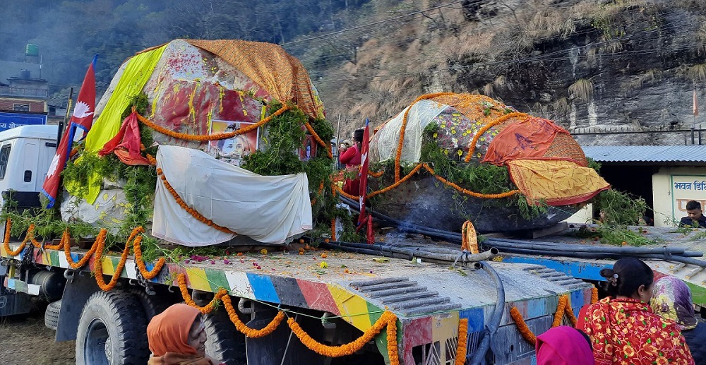 Shaligram rocks reach Gorakhpur; To be taken to Ayodhya today