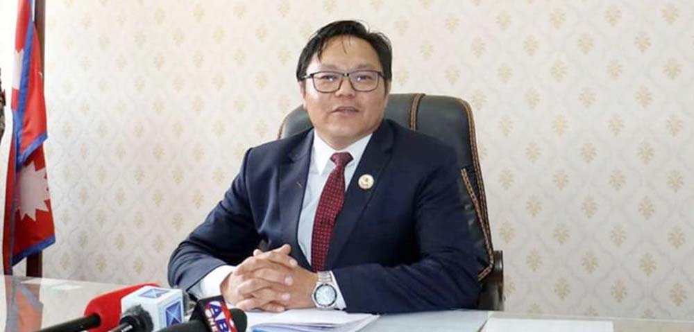 Tourism Minister Kirati’s request not to charter helicopters on loan