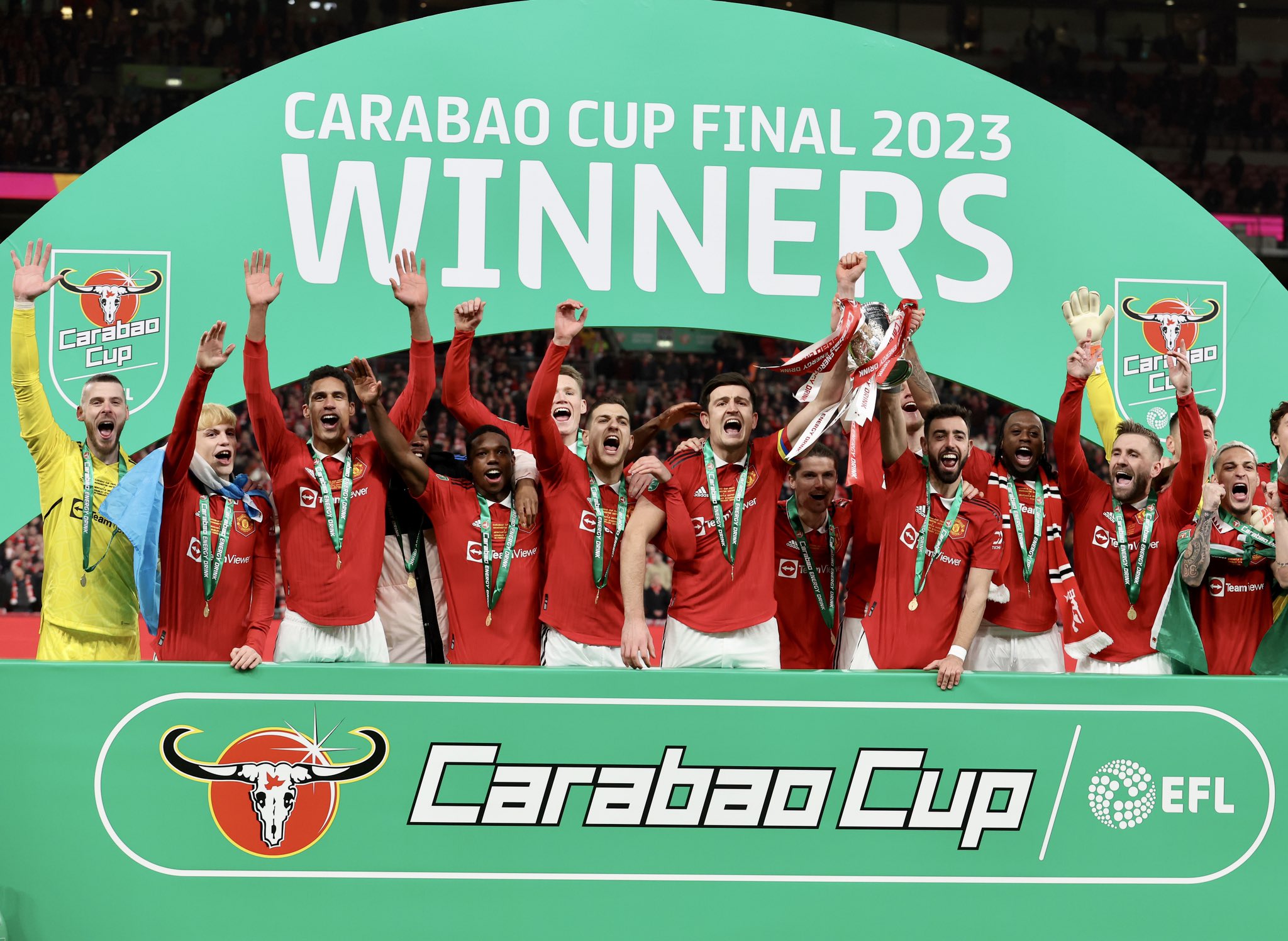 Manchester United lifts Carabao Cup title