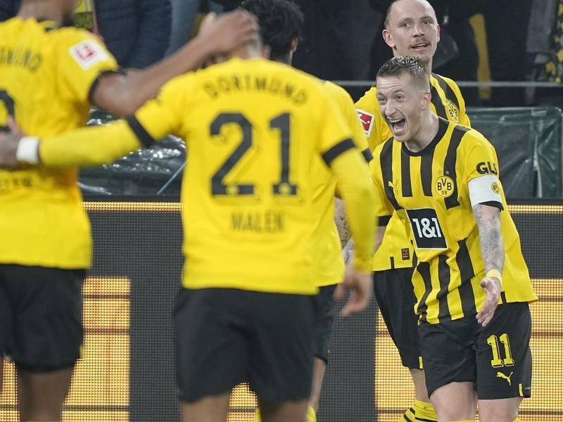 Dortmund trash Cologne to go top in Bundesliga