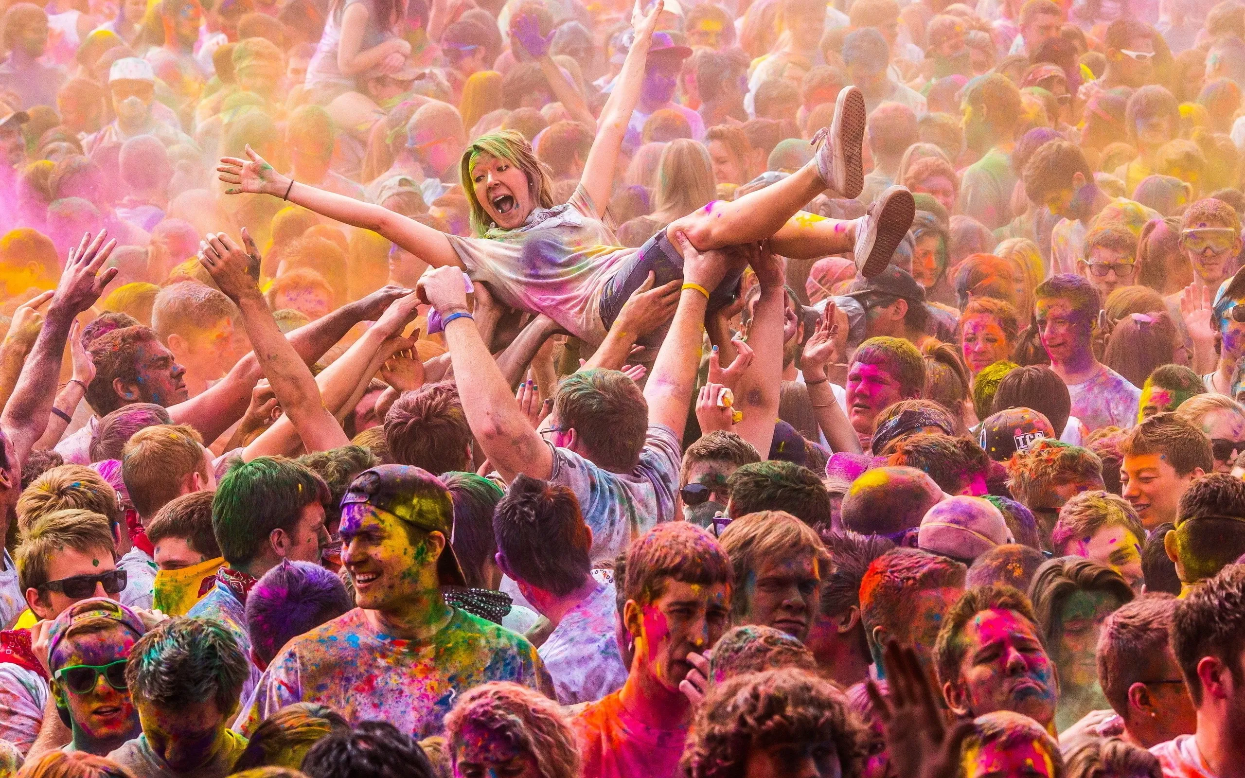 Holi festival being celebrated in Terai today
