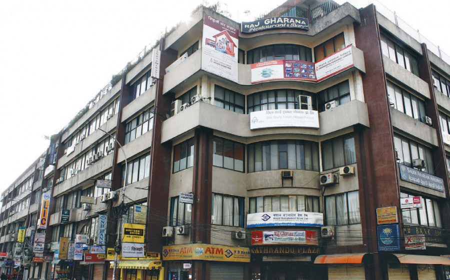 “Kathmandu Plaza” that has been idle for 32 months been rented by metropolitan, now service from one place