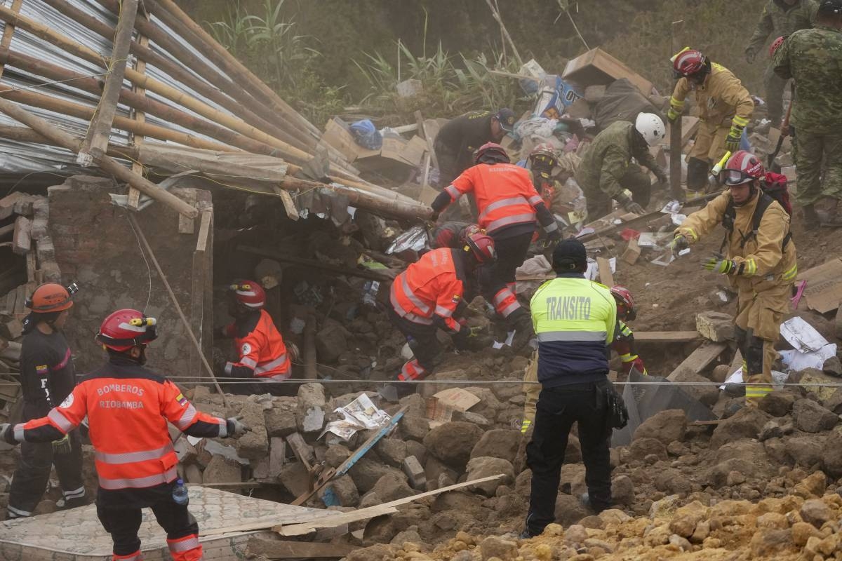 Landslide in Ecuador kills at least 7, with dozens missing