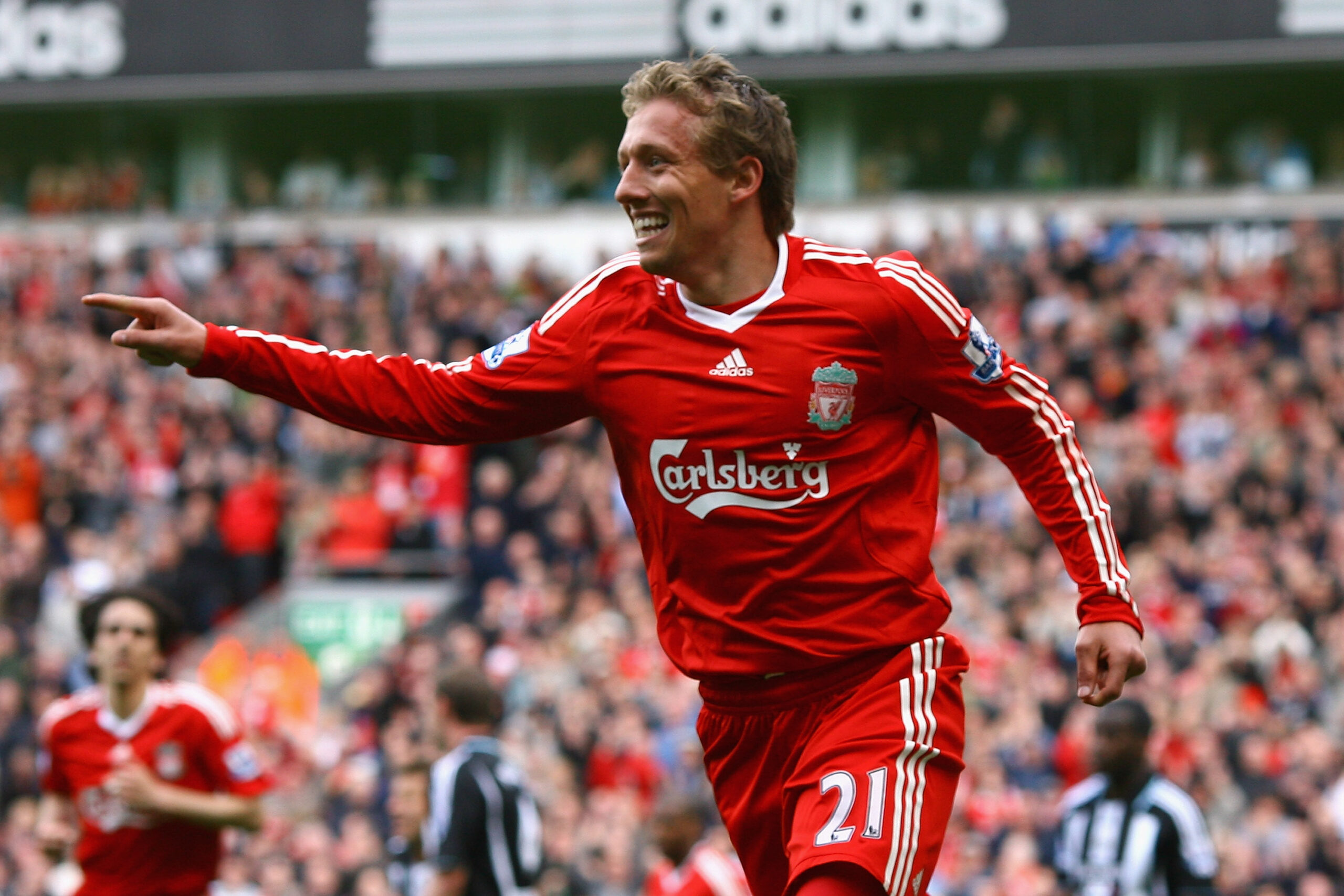 Lucas Leiva: Former Liverpool midfielder retires aged 36 as of heart condition