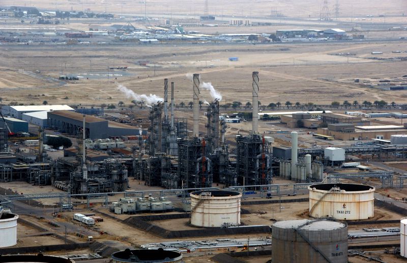 Kuwait Oil Company declares ‘state of emergency’ after oil spill on land