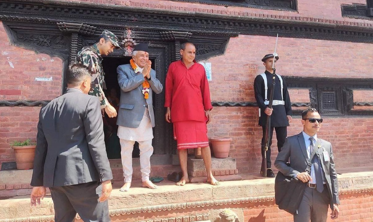 President Poudel pays a visit to the Gorakhnath temple