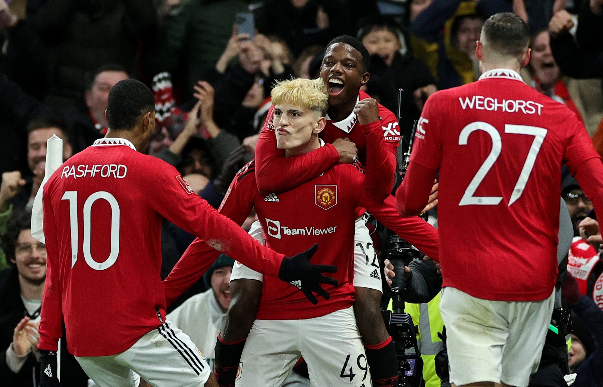 FA Cup: Man Utd beat West Ham to reach quarter-final