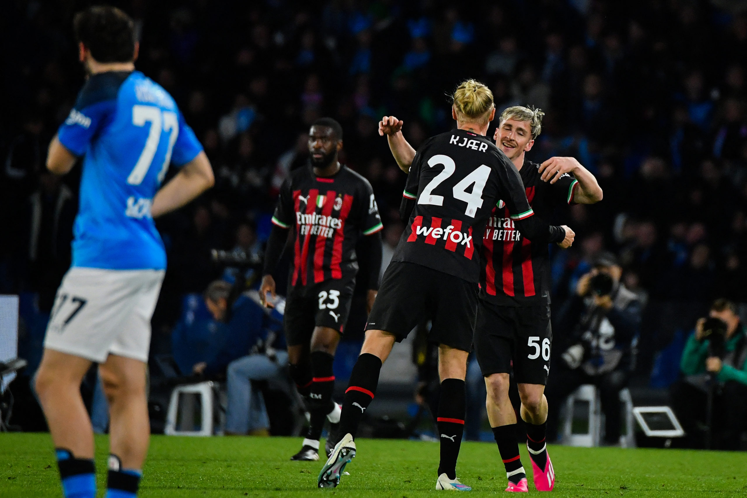 Milan thrash Napoli 4-0