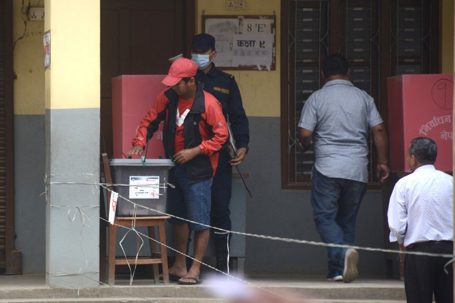Voting begins in Tanahun 1