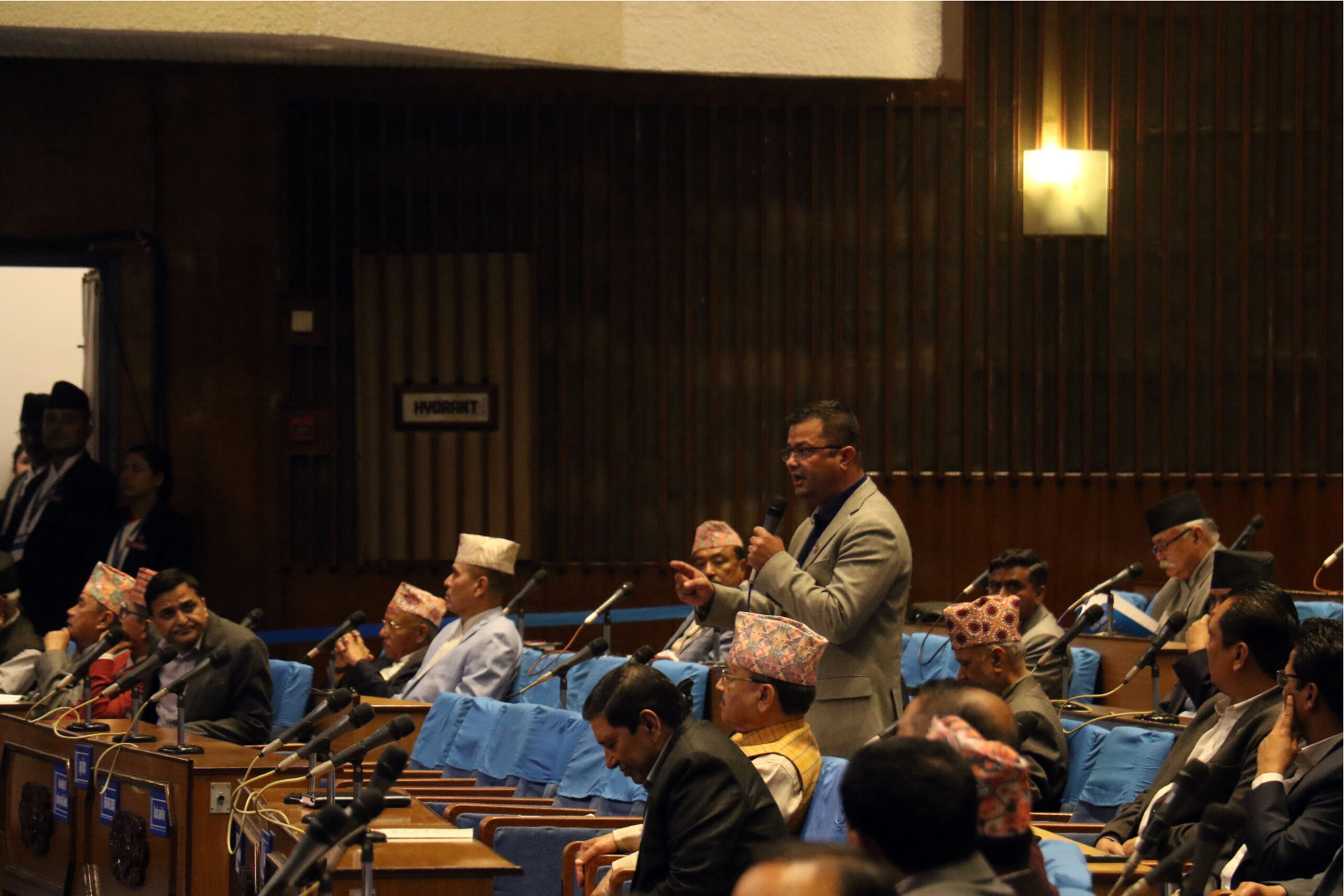 Lawmaker draws govt’s attention to ‘mistreatment’ of UML Chair Oli