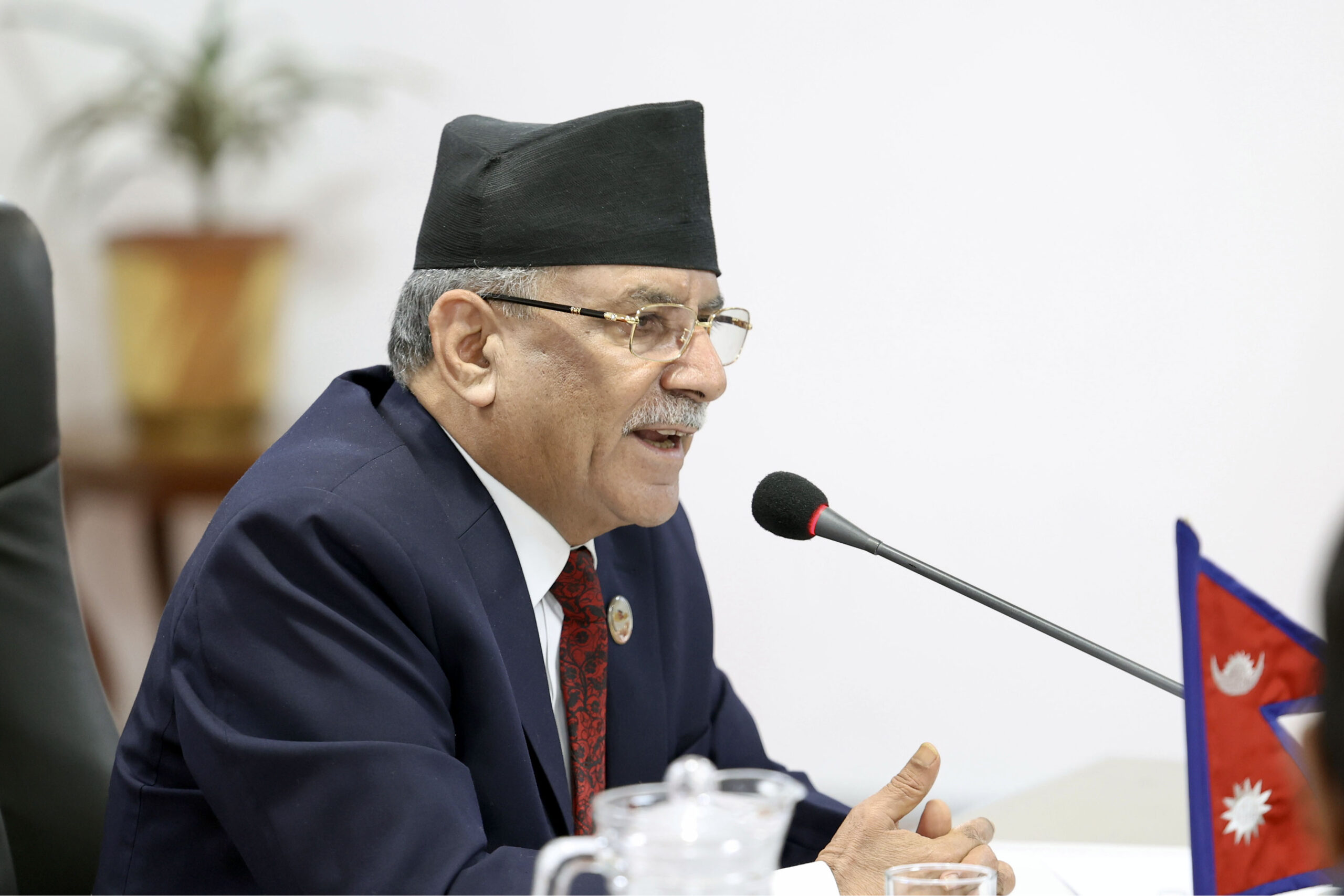 Overall economic indicators have improved, PM says (with photos)