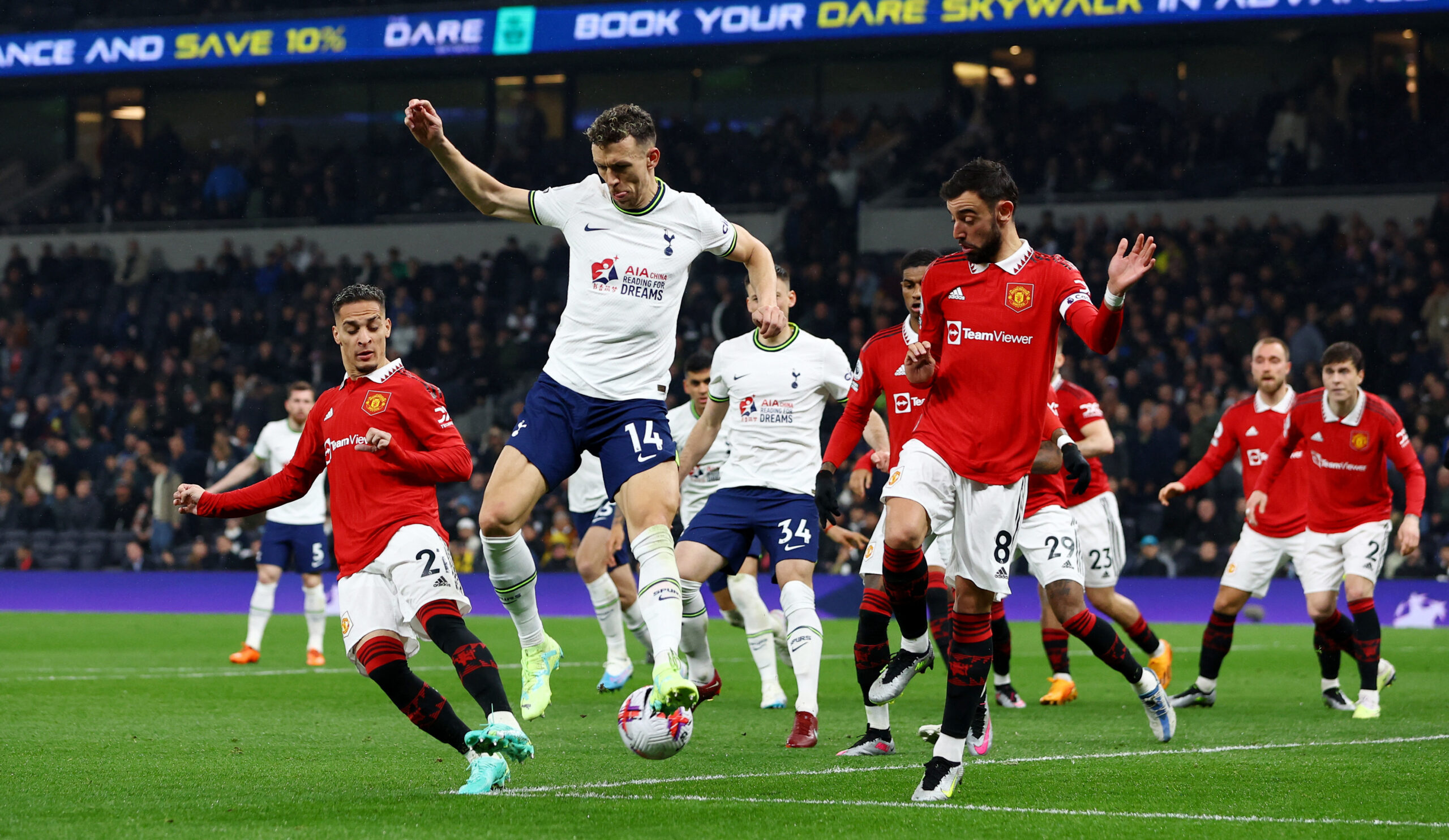 United and Tottenham held draw in thrilling match