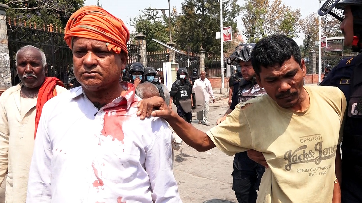 Meter usury victim says: Police repressed