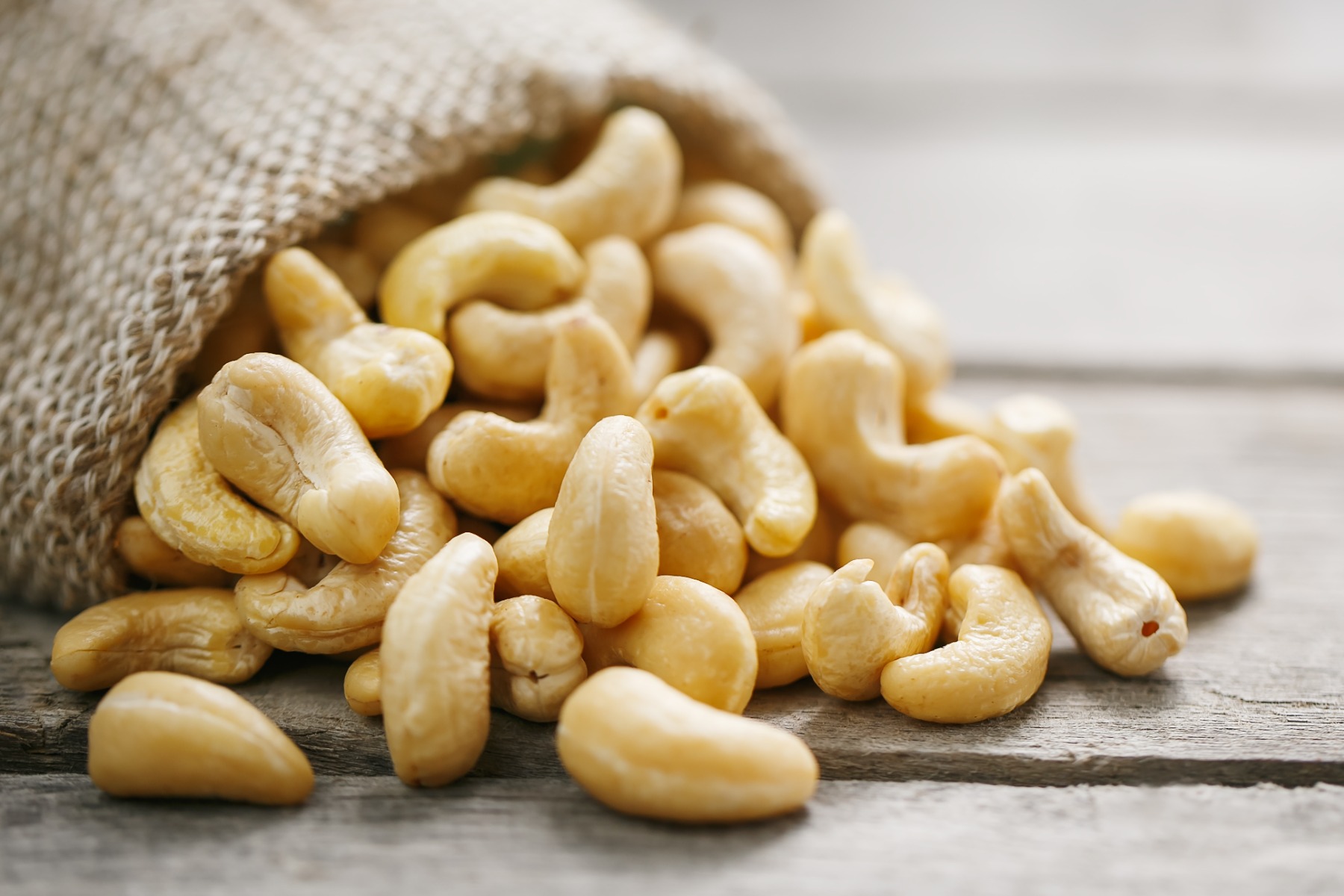 Benefits of consumption cashews daily