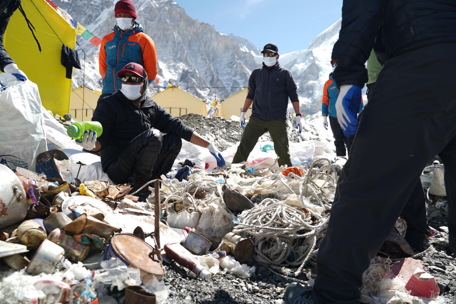 NA team reports successful expedition to Mt Everest