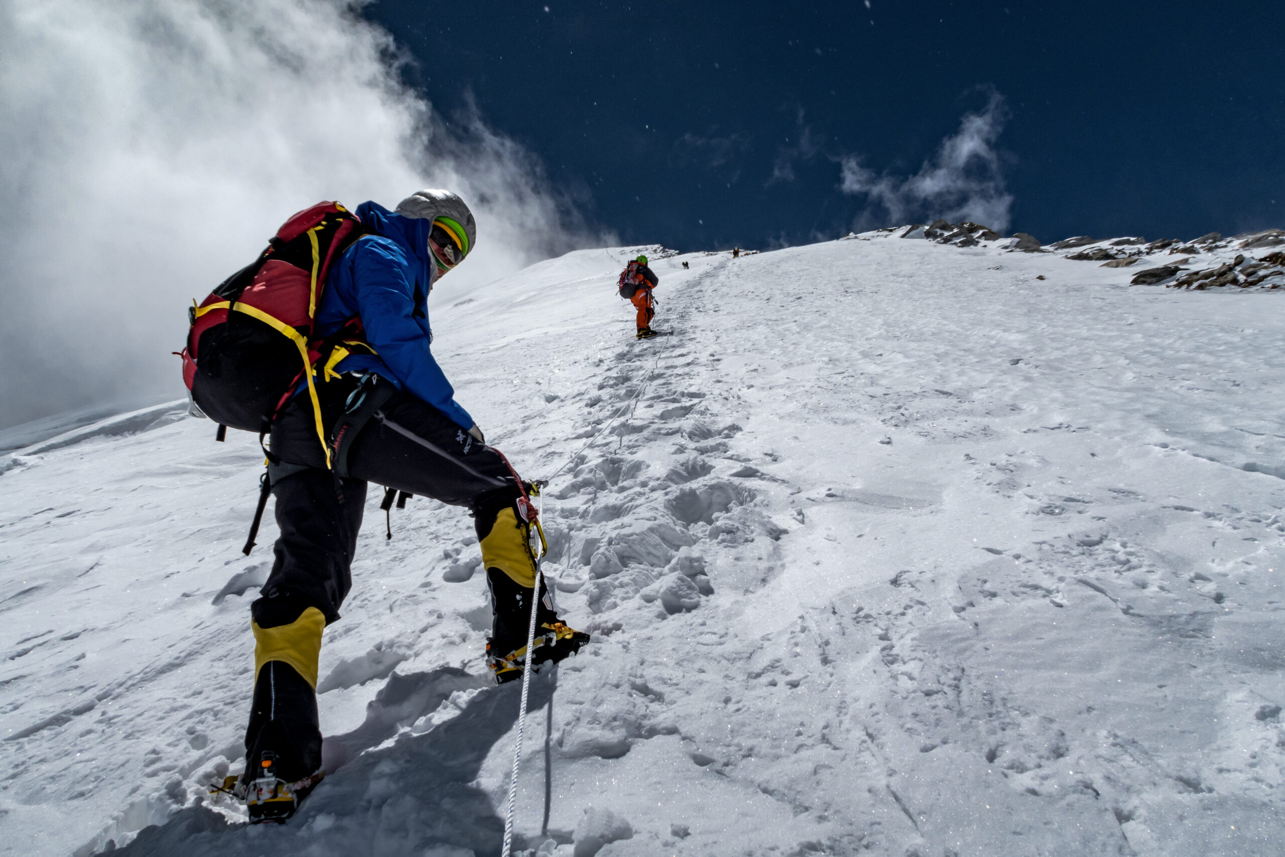 63 mountaineers granted permits for spring Mt Everest expedition