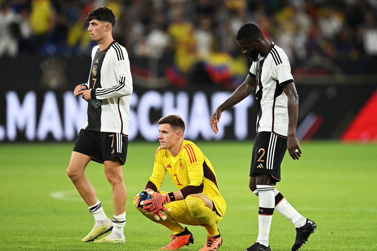 Colombia stun Germany 2-0