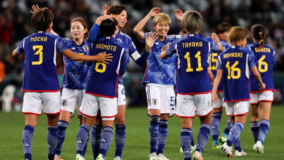 Japan close to knockout after defeating Costa Rica