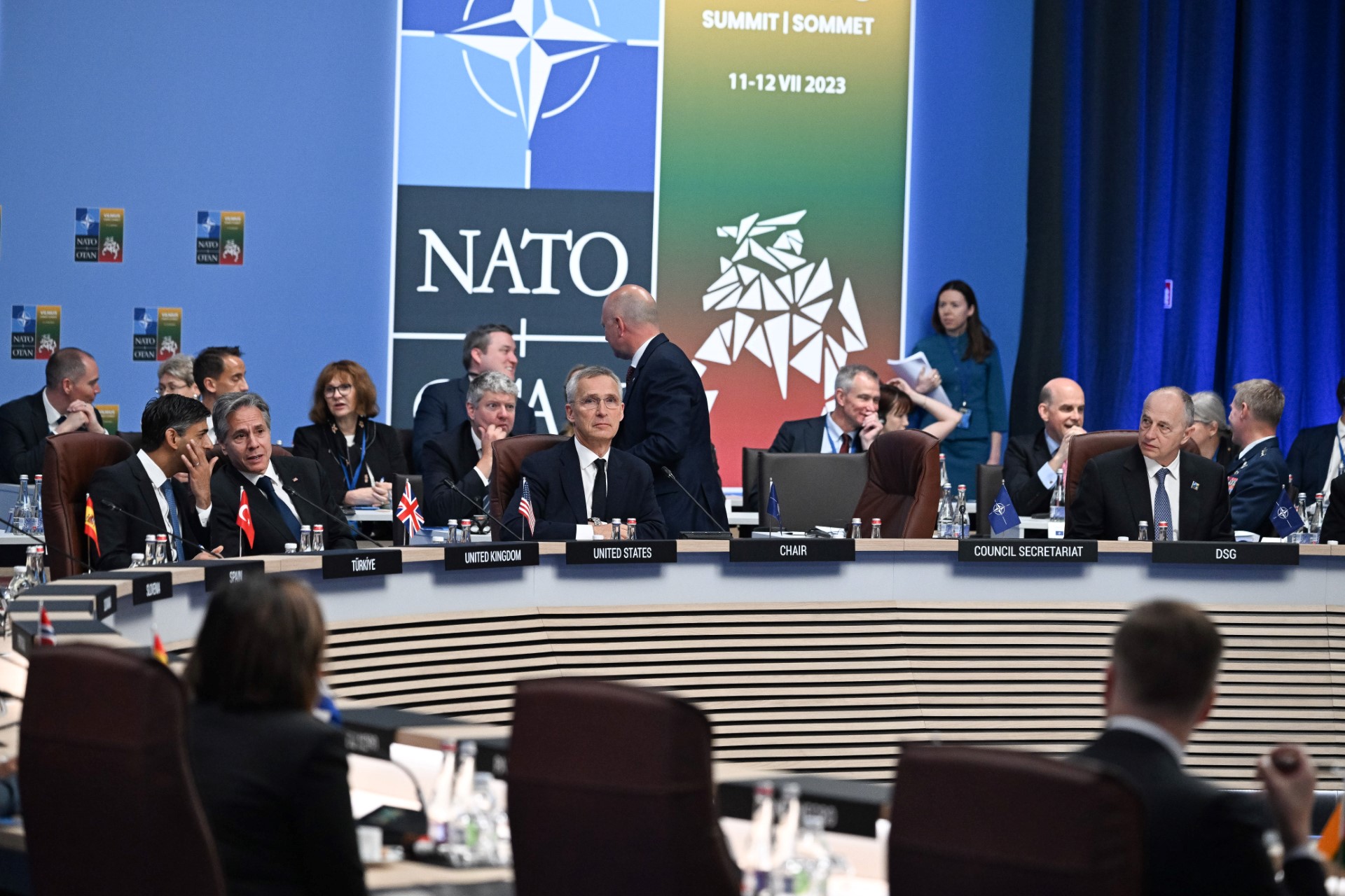 NATO Prepared To Back Ukraine In Its Fight Against Russia – But Not To ...