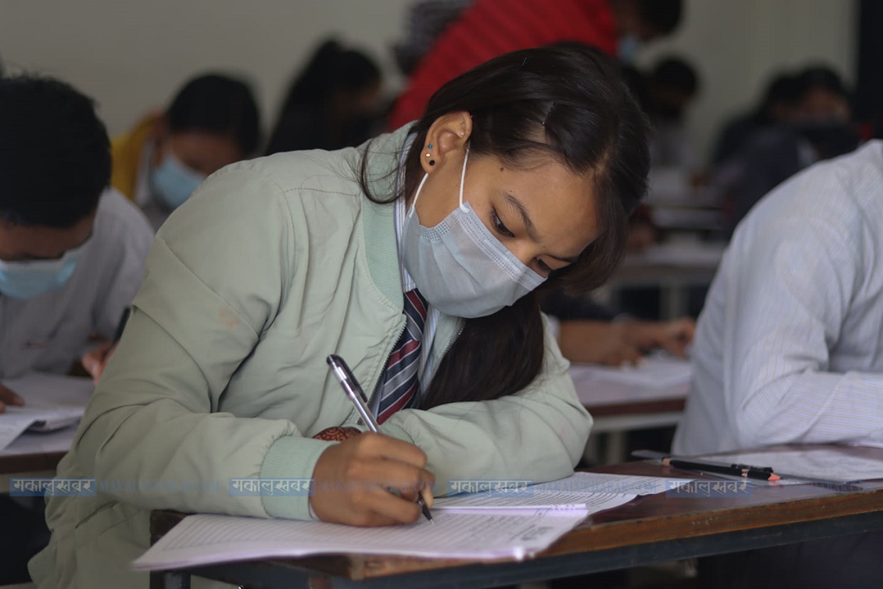 Grade 12 exam from today with nearly 391,000 students participating