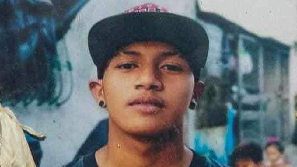 Philippines: Six officers suspended after shooting teen in Manila