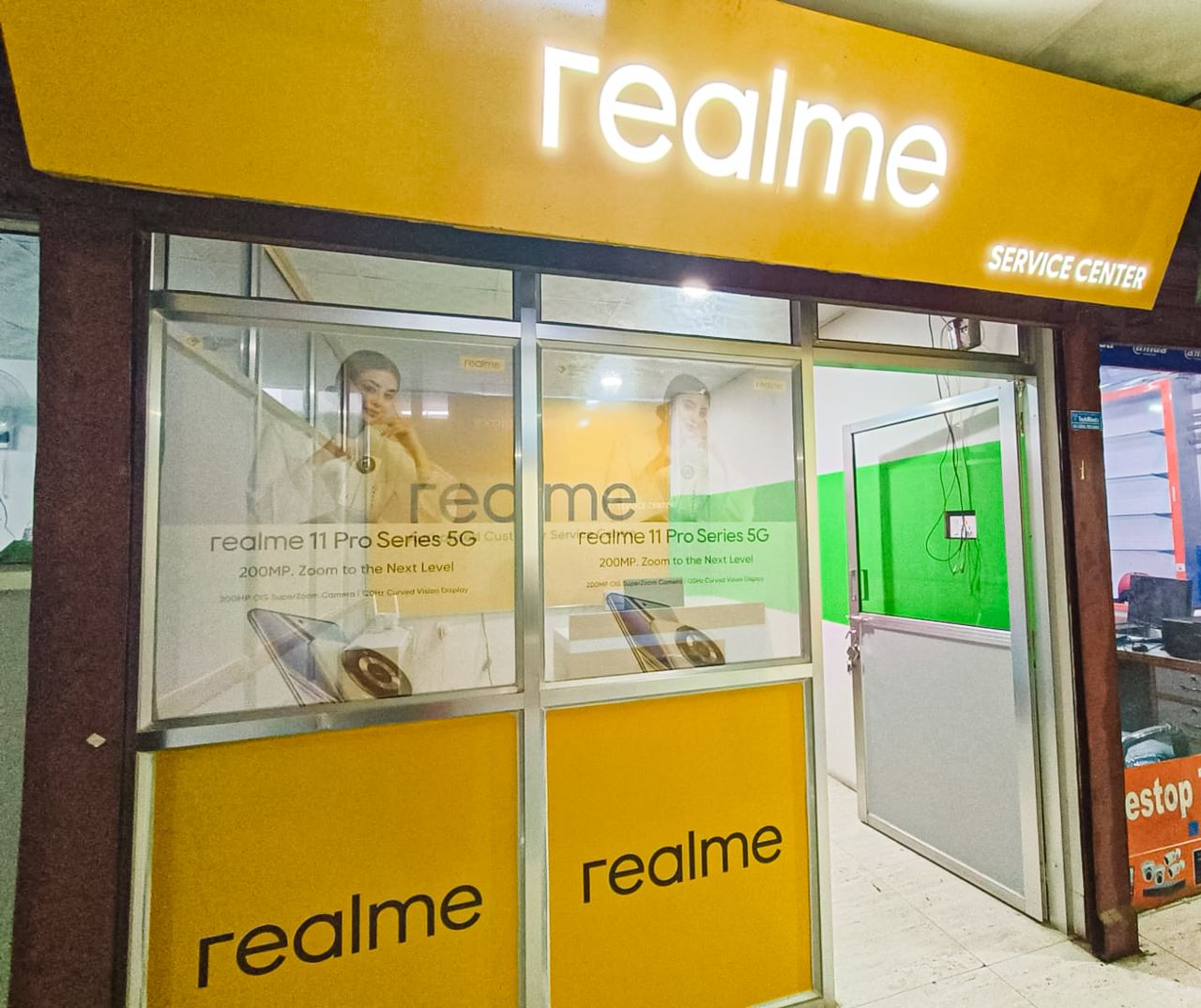realme expands its footprint in Nepal with the opening of its 4th service centre in Pokhara