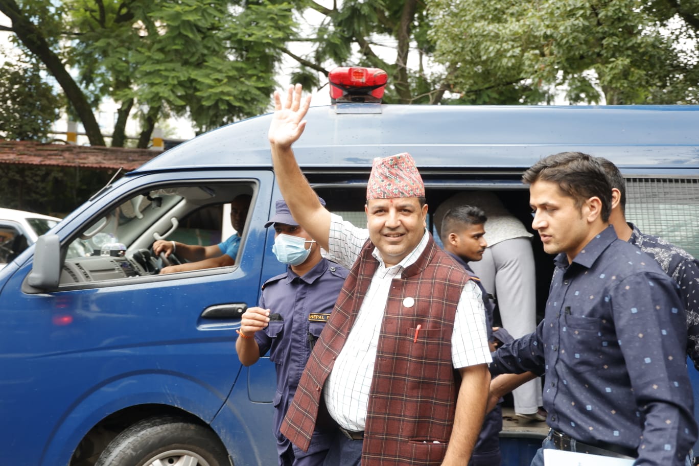 Along with Sunil Sharma others being produced in District Court (photos)