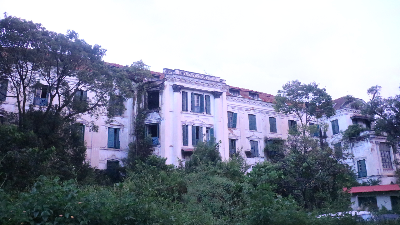 Shreemahal, a palace built during Rana period, remains in lurch after Gorkha earthquake
