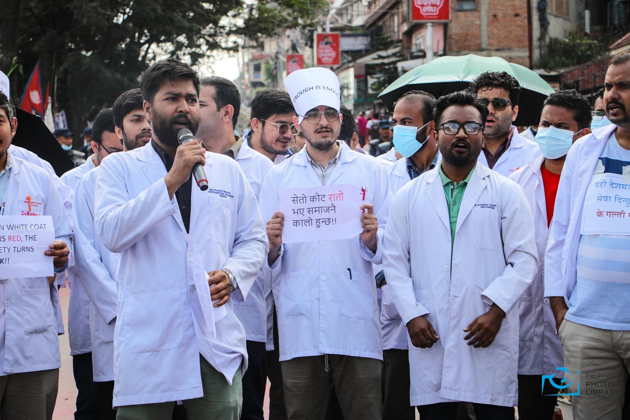 Doctors protest continues (photos)