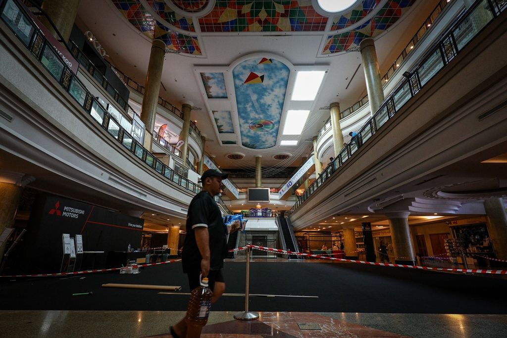 Power restored after widespread blackout in Brunei