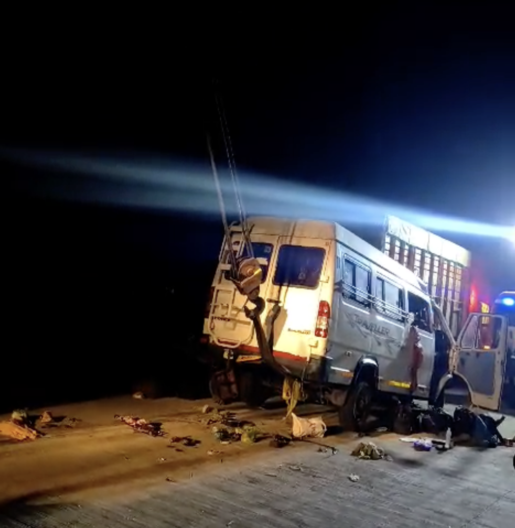 12 killed after speeding mini-bus crashes into container in India’s Maharashtra