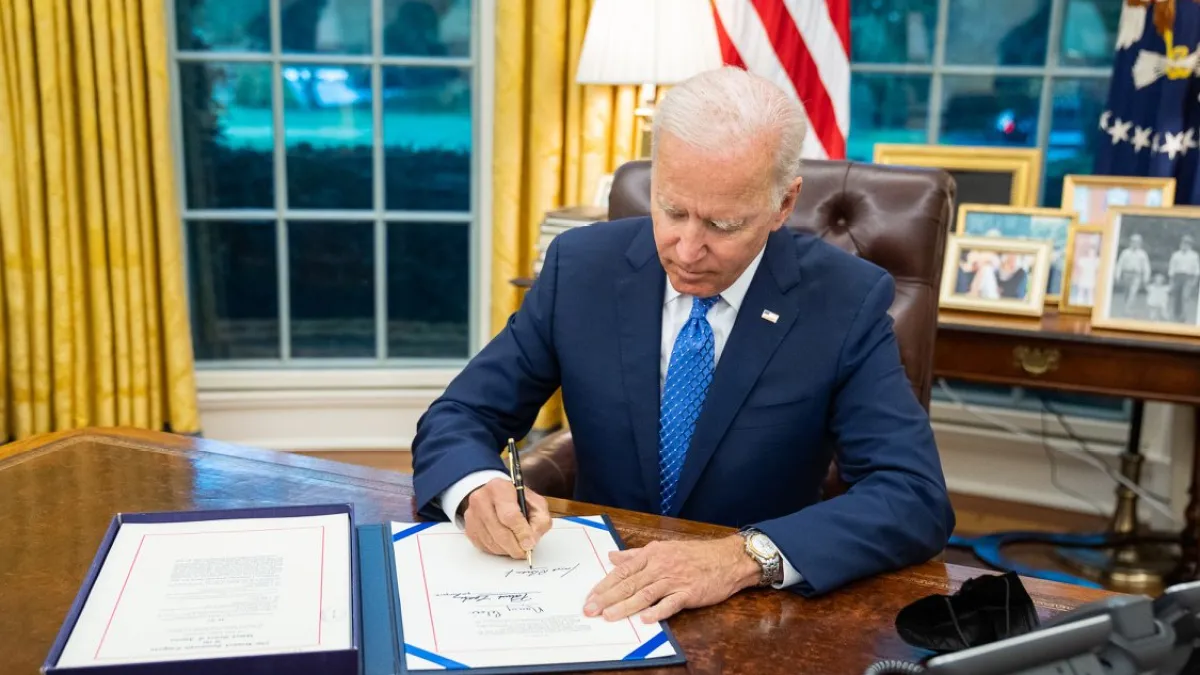 Biden Signs Bill To Fund US Government, Avoid Shutdown – English ...