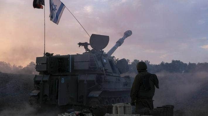 Israeli tanks advance in southern Gaza following airstrikes on refugee camps