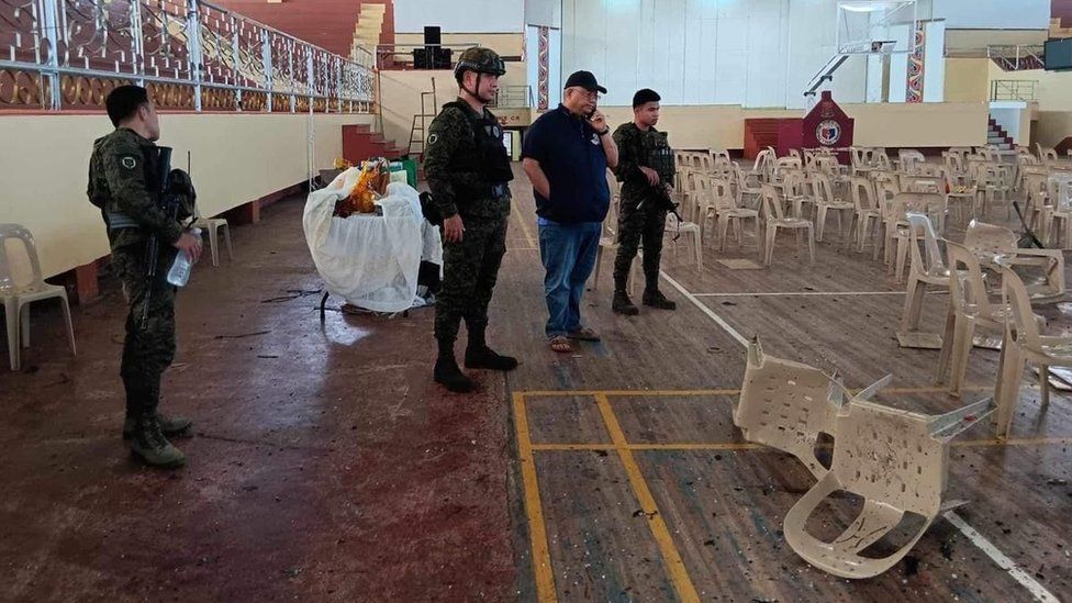 Mindanao: Four killed in explosion at Catholic Mass in Philippines