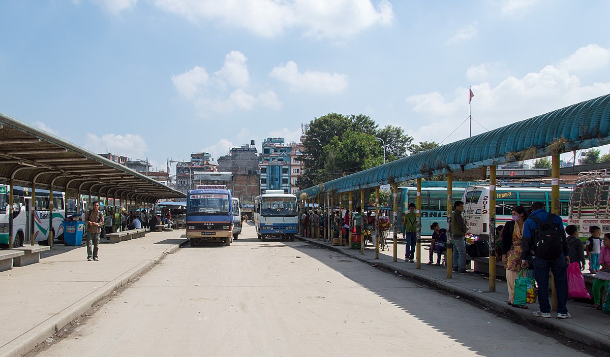 KMC constructing bus stops at 264 locations