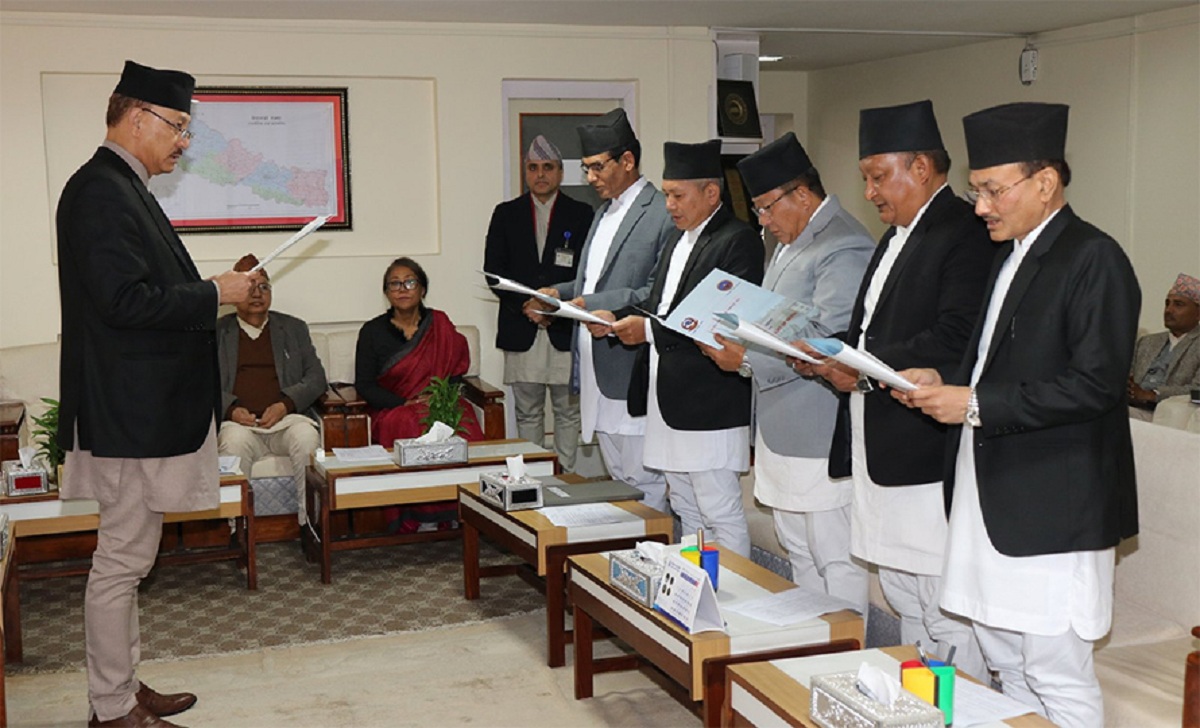 Newly appointed chairperson, members of Special Court sworn in