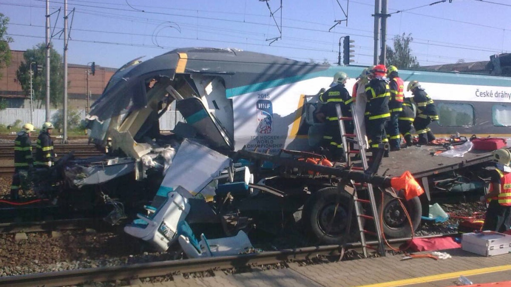 1 dead, over 10 injured in Czech train-truck collision