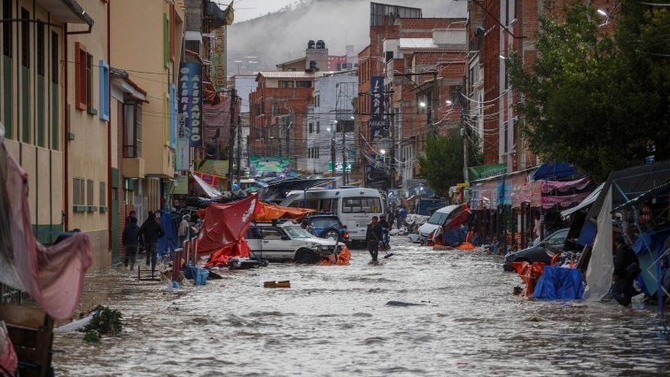 6 dead, 2 children missing in Bolivia floods