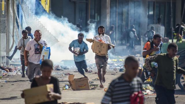 Papua New Guinea: Several feared dead after major rioting and unrest