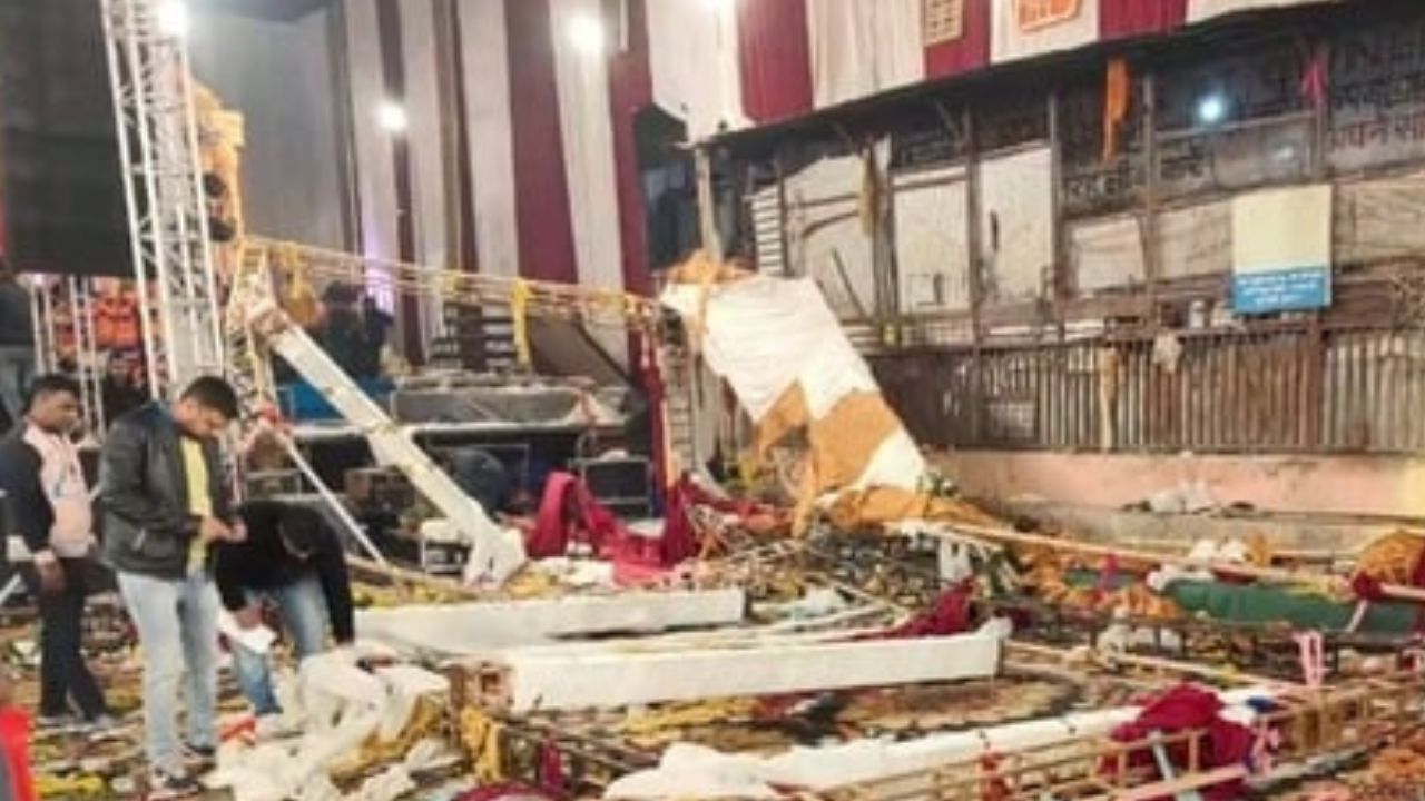 Woman killed, 17 injured after temple stage collapse in India