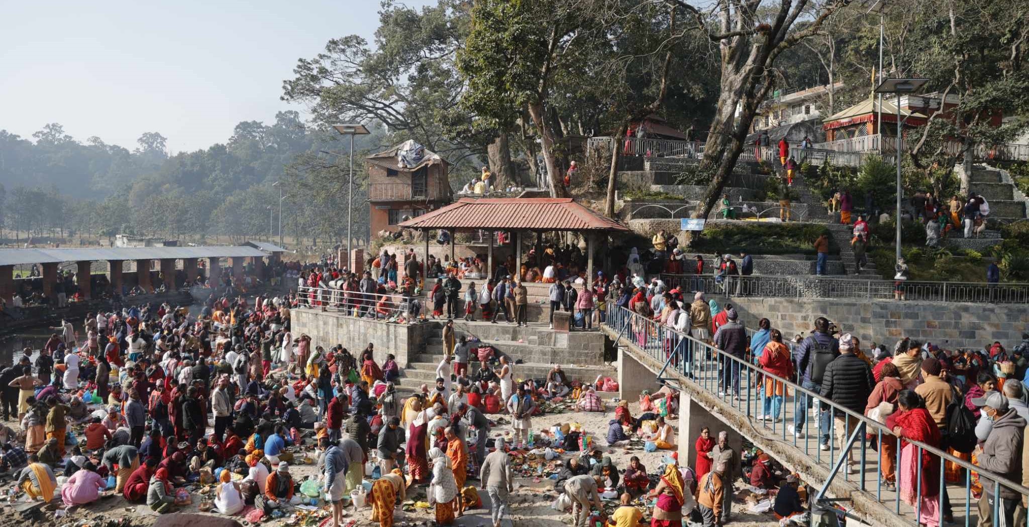 Devotees commemorate ancestral rituals with Shraddha in Uttar Gaya (photos)