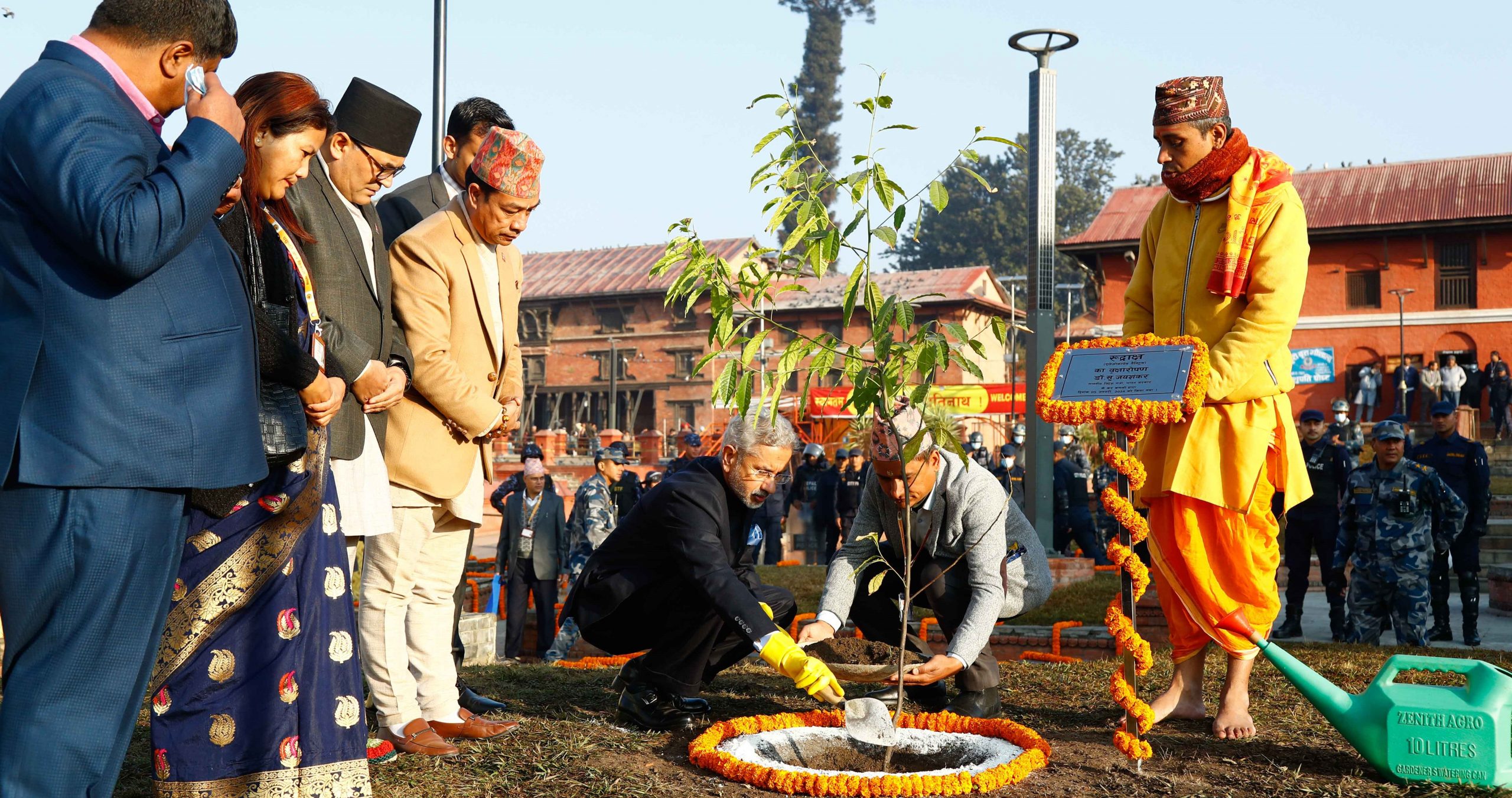 Jaishankar worshiped Pashupati & planted Rudrakshya saplings