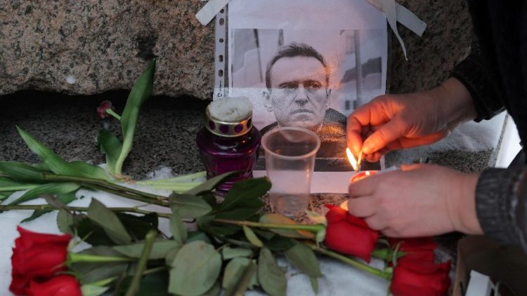 Jailed Kremlin critic warns against ‘despair’ after Navalny death