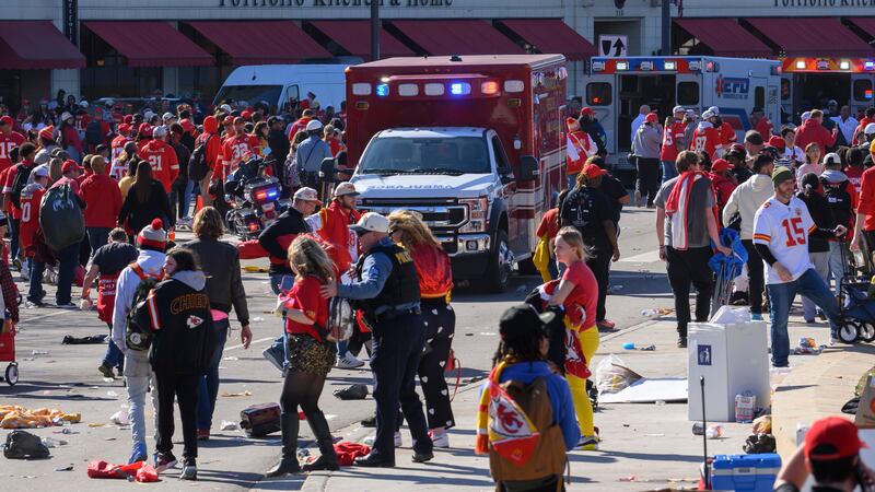 1 dead, 22 injured at U.S. Super Bowl victory parade shooting