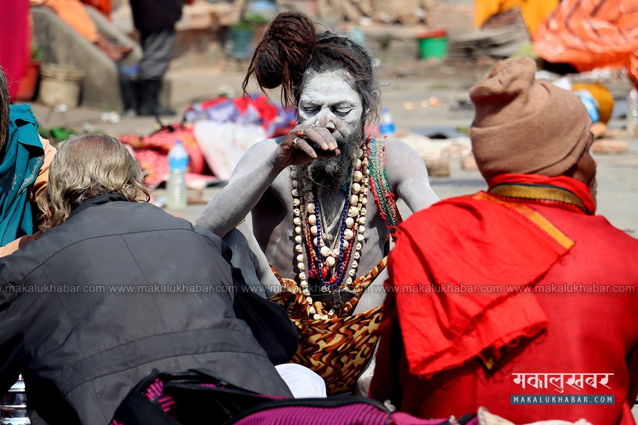 Shivaratri: Devotees flock to Pashupatinath, 4,000 security personnel deployed, vehicle diversions (with photos)