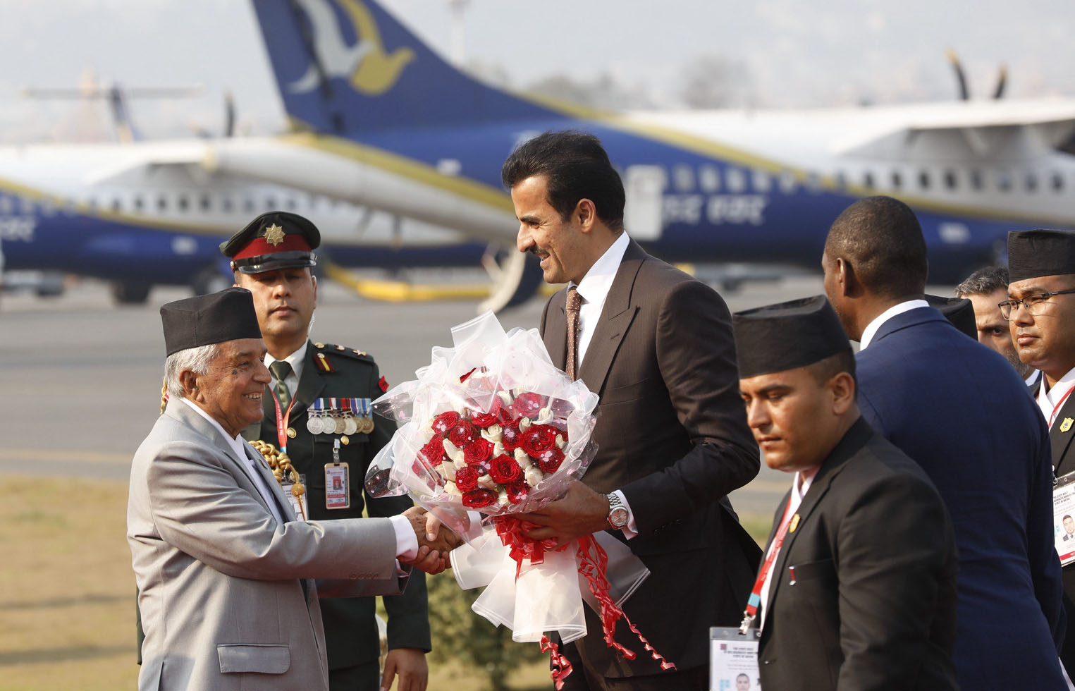 Qatari Emir arrives in Kathmandu, grand welcome (photos)
