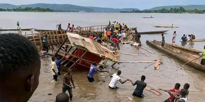 At least 15 dead in boat sinking in Central African Republic